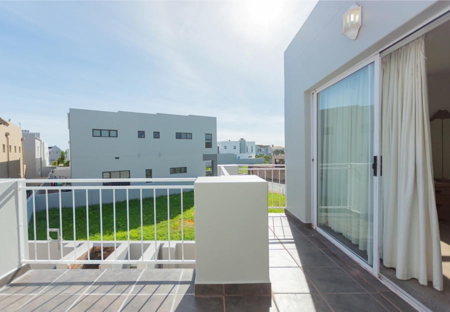 4 Bedroom Property for Sale in Waterfront Western Cape